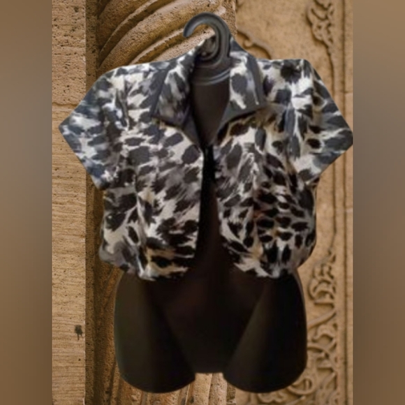 Studio I size 14W open crop blazer - Picture 6 of 12